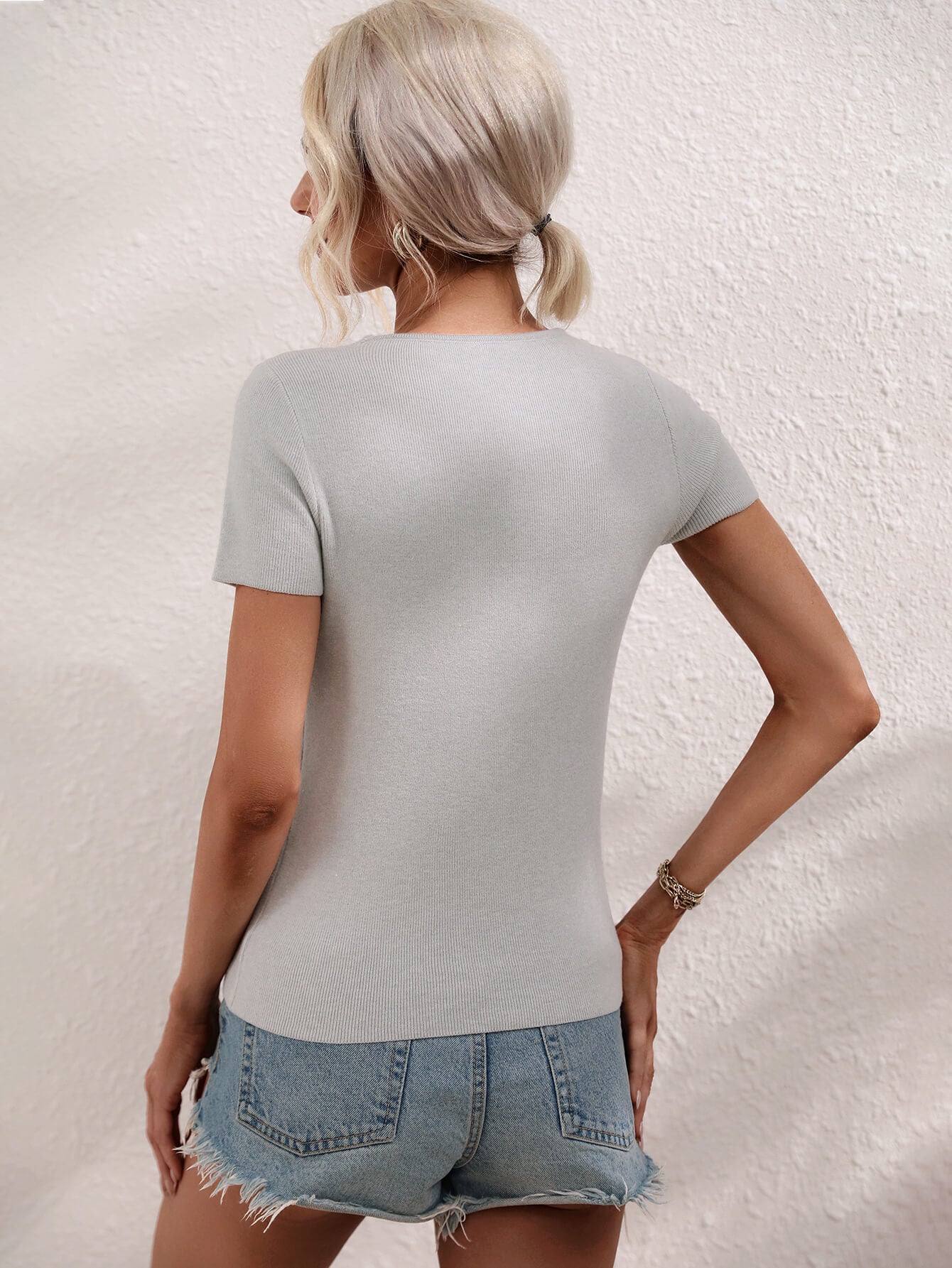 Cutout Round Neck Short Sleeve Knit Top